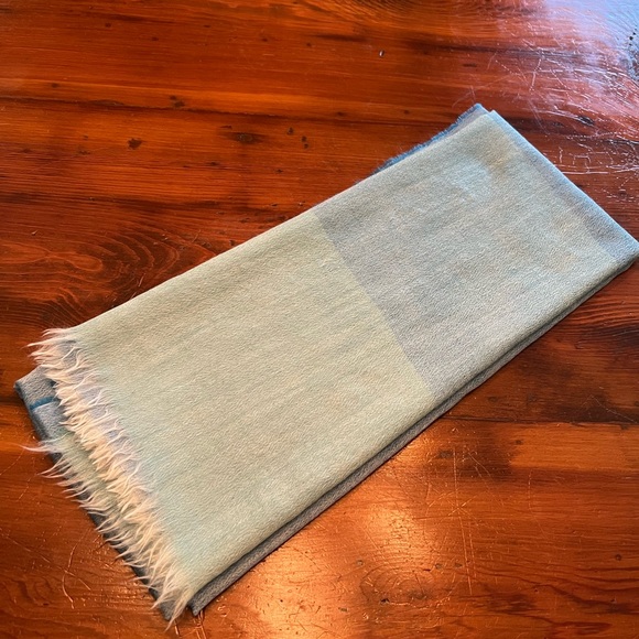 Burberry Light Blue Scarf - Picture 1 of 7